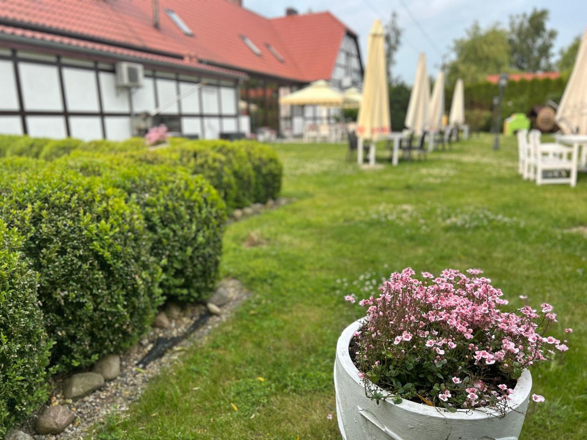 Dworek Golikowo Sławno Eksteriør bilde